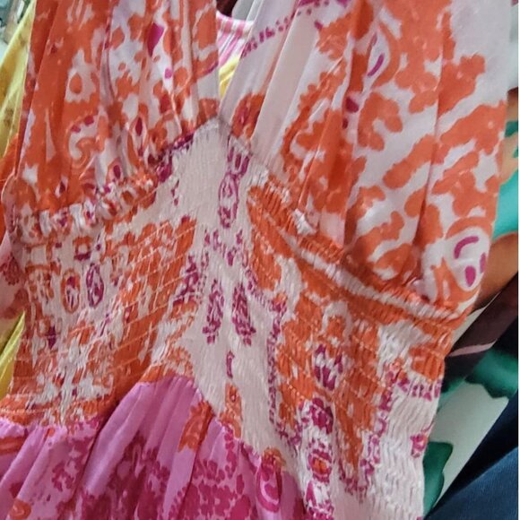 White,Pink,Orange Dress with Patterns - Picture 4 of 6